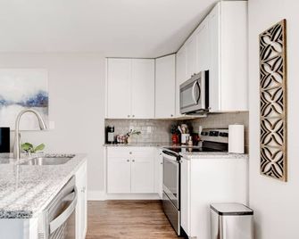 Cozy 1-Bedroom Retreat, New Remodel, Fas - Columbus - Keuken