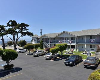 Cayucos Beach Inn - Cayucos - Building