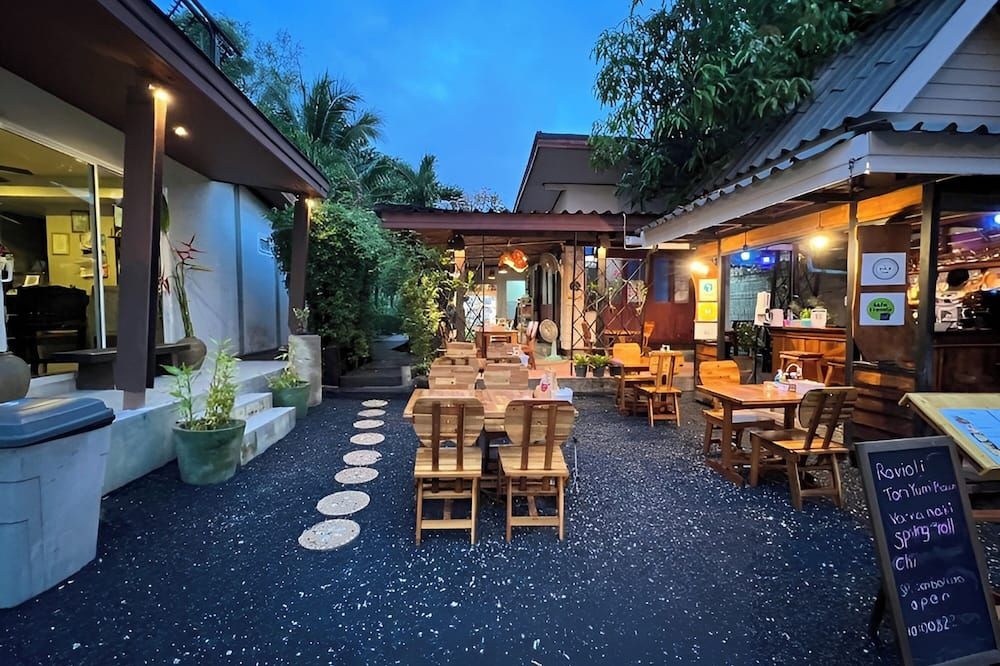 نايانج بوتيك ريزورت - Sakhu - مطعم