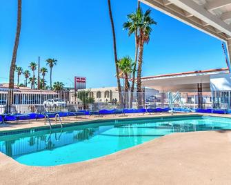 Historic Coronado Motor Hotel By OYO - Yuma - Uima-allas