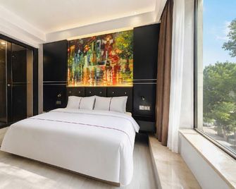 Catl Preferred Audio-Visual Apartment (North Bus Station Branch) - Ningde - Schlafzimmer