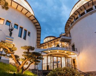 Hotel Adamo - Tiflis - Bina