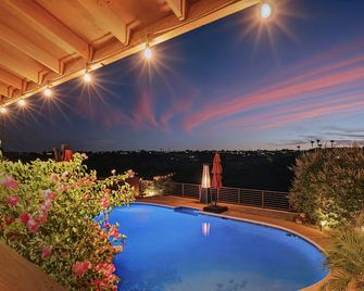 Spectacular Views! Heated Pool. Game Room. Private. Spacious. - Fountain Hills - Pool
