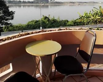 Just Mansion Hotel - Nong Khai - Balkon