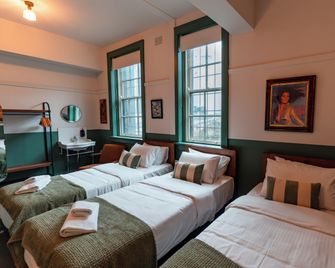 Courthouse Hotel - Sydney