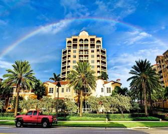Belle Harbor 701W Luxury Condo with Panoramic Water View. 23088 - Clearwater - Edifício