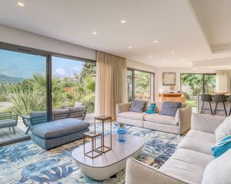 Akwabay Les Villas du Cap - Le Lavandou - Salon