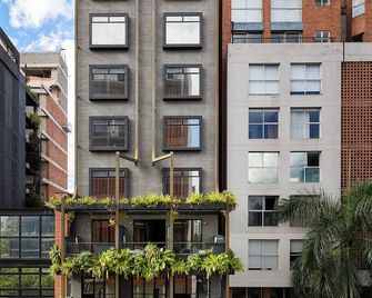 Golden Valley Hotel - Medellín - Building