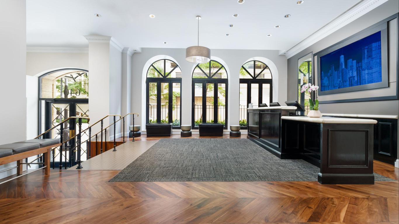 Holiday Inn Express Chicago - Magnificent Mile By IHG