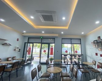 Uy Long Homestay Grand World Phu Quoc - Phu Quoc - Restoran