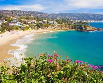 Ensuring a Very Comfortable & Memorable Stay! Near Heisler Park, Pet-Friendly - Laguna Hills - Пляж