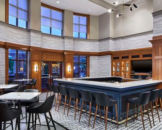Hampton Inn & Suites Saratoga Springs Downtown - סאראטוגה ספרינגס - בר