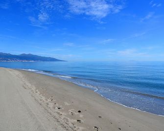 Isola Hotel - Borgo - Spiaggia