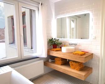 Appartement et parking privatif le long de l Escaut - Tournai - Bathroom