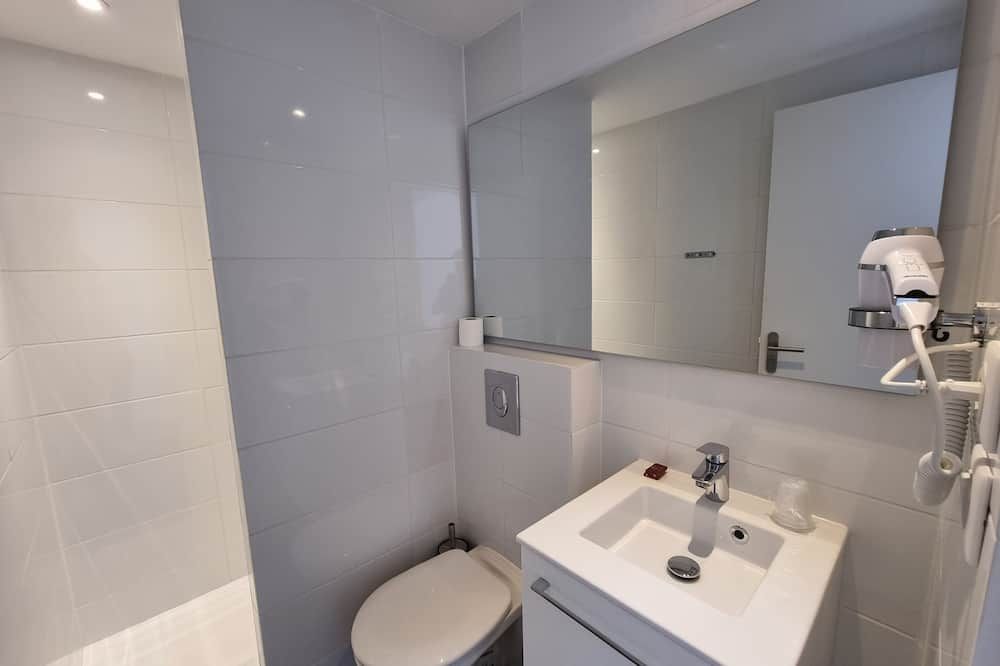 Oskar Hotel - Annemasse - Bathroom