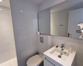Oskar Hotel - Annemasse - Bagno