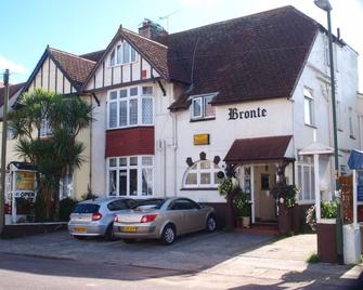 The Bronte - Paignton - Building
