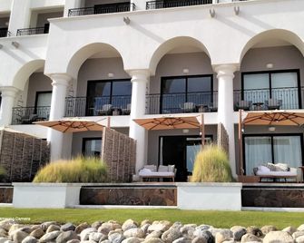 Ocean view beach suite - San José del Cabo - Building