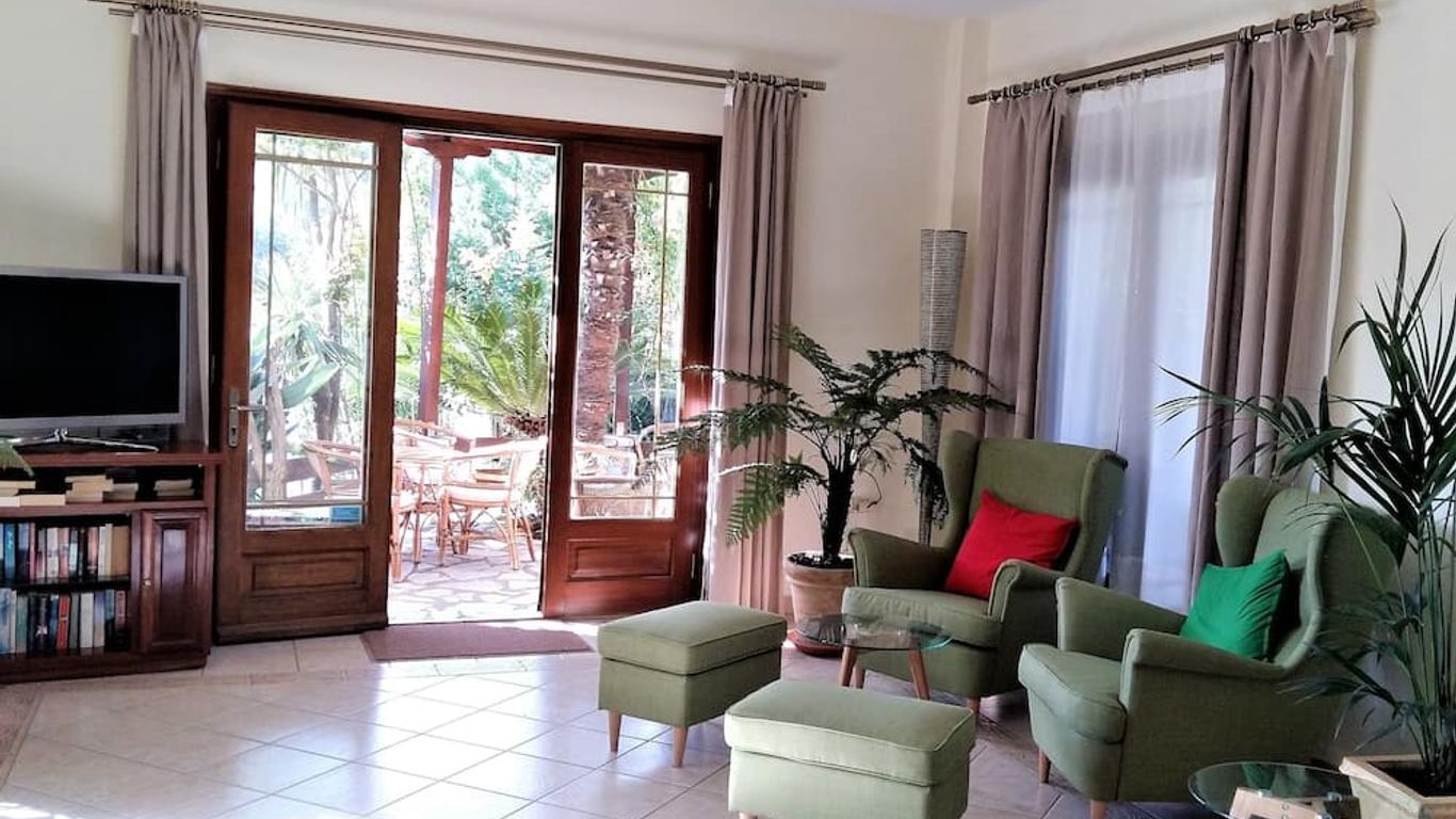 Philippos Hotel Apartments