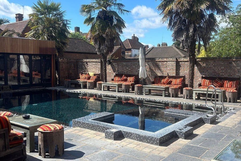 Crazy Bear Beaconsfield