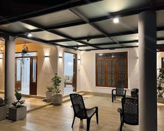 Cealora Resort - Dambulla - Lobby