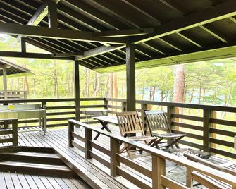 Pica Fuji Saiko Lake Campsite - Fujikawaguchiko - Balkon