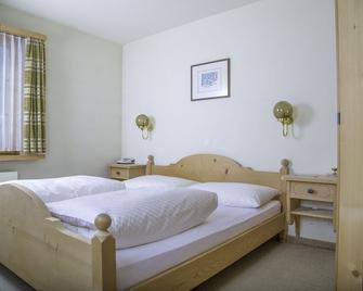 Casa Tödi - Trun - Bedroom