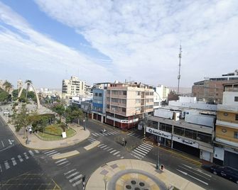 Hotel Plaza - Tacna - Outdoor view