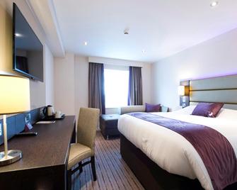 Premier Inn Honiton - Honiton - Bedroom