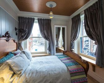 McGettigan's Townhouse - Olives & Figs Bistro - דבלין - חדר שינה