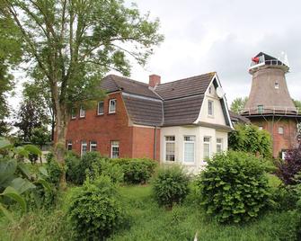 Uttumer Mühle Daike - Wirdum - Edificio