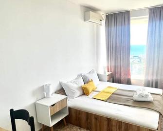 Sunny Varshava Hotel - Golden Sands - Quarto