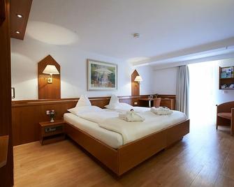 هوتل كلوجهارت - نورمبرغ - غرفة نوم