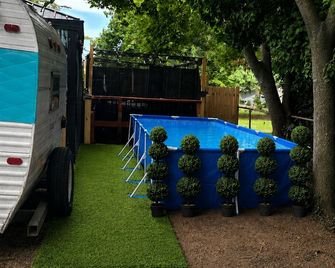 Canham Rv Backyard Spa Experience for 2 - Dover