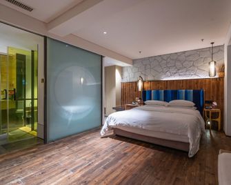 Yueshe Hotel - Ürümqi - Bedroom