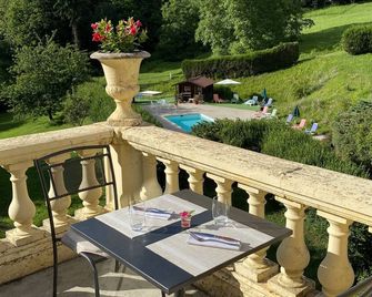 Domaine Du Moulin Vallée Heureuse - Poligny - Balkon