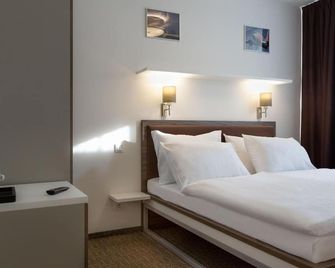Sky Hotel Prague - Praga - Habitación