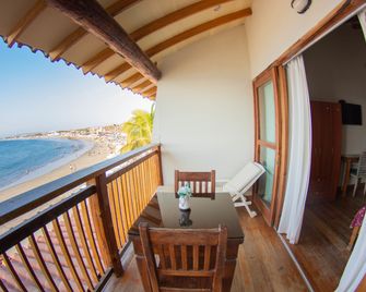 Don Giovanni Balinese Suites & Gelateria - Mancora - Balcone