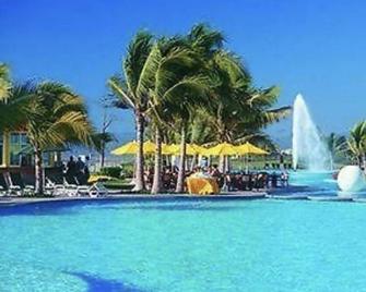 Mayan Palace Puerto Vallarta - Puerto Vallarta - Pool