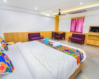 Fabexpress Picnic Plaza Mylapore - Madrás - Habitación