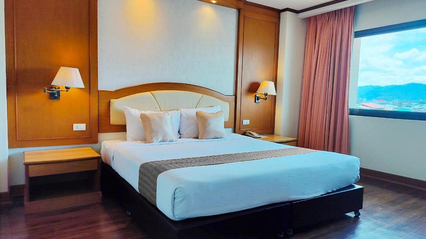 Sing Golden Place Hotel