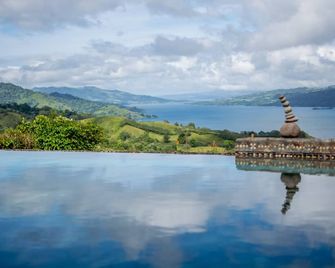 Nepenthe B&B - El Castillo
