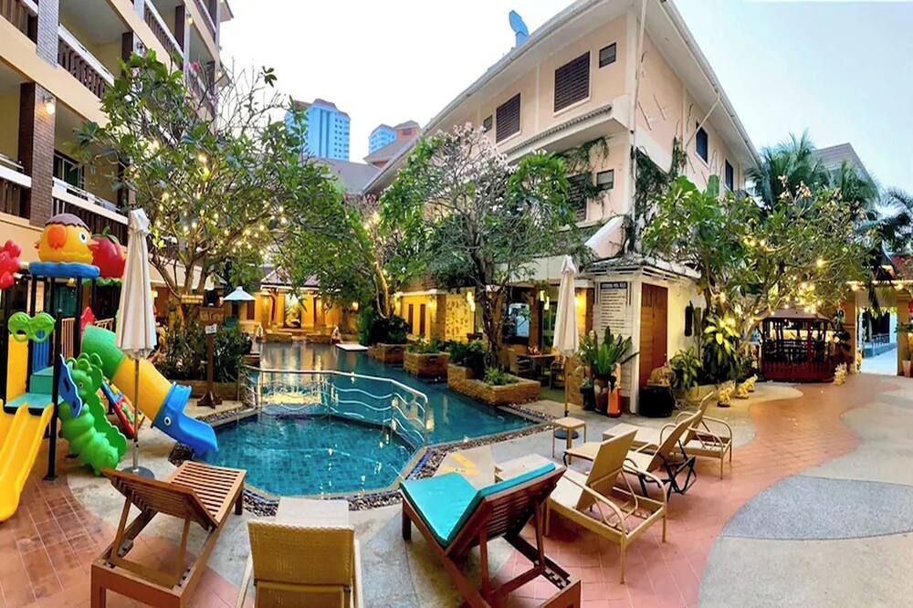 Aiyaree Place Hotel Sha Plus - פאטאיה