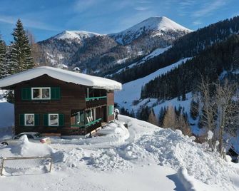 Premium Chalet in Innerkrems With Sauna - Innerkrems - Building