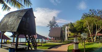 Amazing Beach Resort Palu - Palu