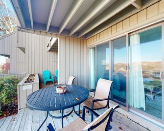 Great Lakes 5 - Glen Arbor - Balcony