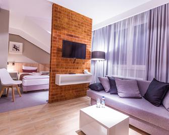 Hotel Falcon - Rzeszow - Obývací pokoj