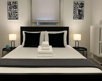Cozy Studio in Hyde Park-Walk to Lake & University - Chicago - Schlafzimmer