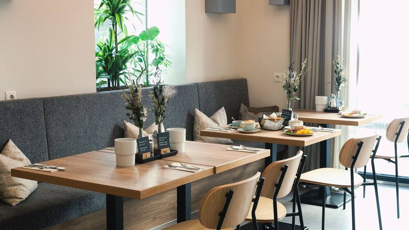 德薩爾茨堡霍夫飯店與別館