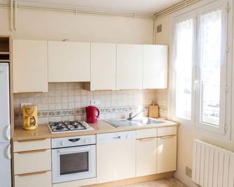 Maison confortable à Châteaulin avec jardin et terrasse. - Châteaulin - Cocina